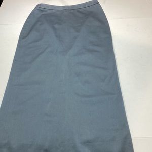 Agnes B Woman Grey Unlined Skirt with Back Slit Size 10 (Europe sz 40)